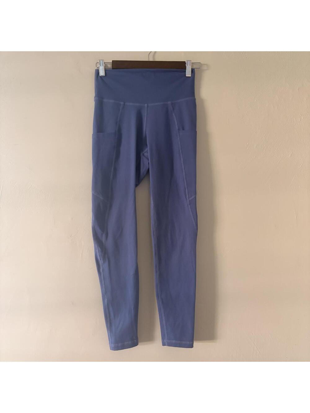 FLEO Periwinkle Blue Leggings with Side Pockets - Size Small